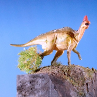 Corythosaurus y Barosaurus, vista 4. Alfonso Jaraiz